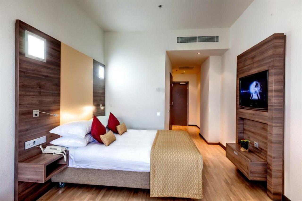 Ramada Encore Kiev Eksteriør billede